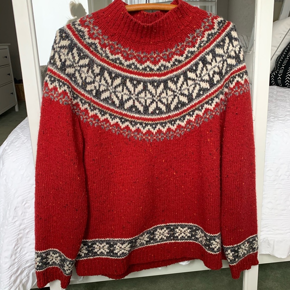 Vintage crimson red winter sweater